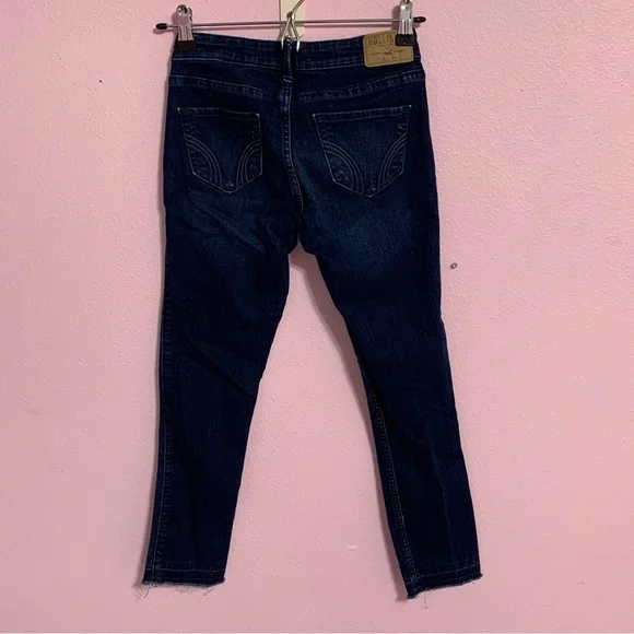 Hollister Deep Indigo Skinny Jeans 0 - Picture 5 of 7